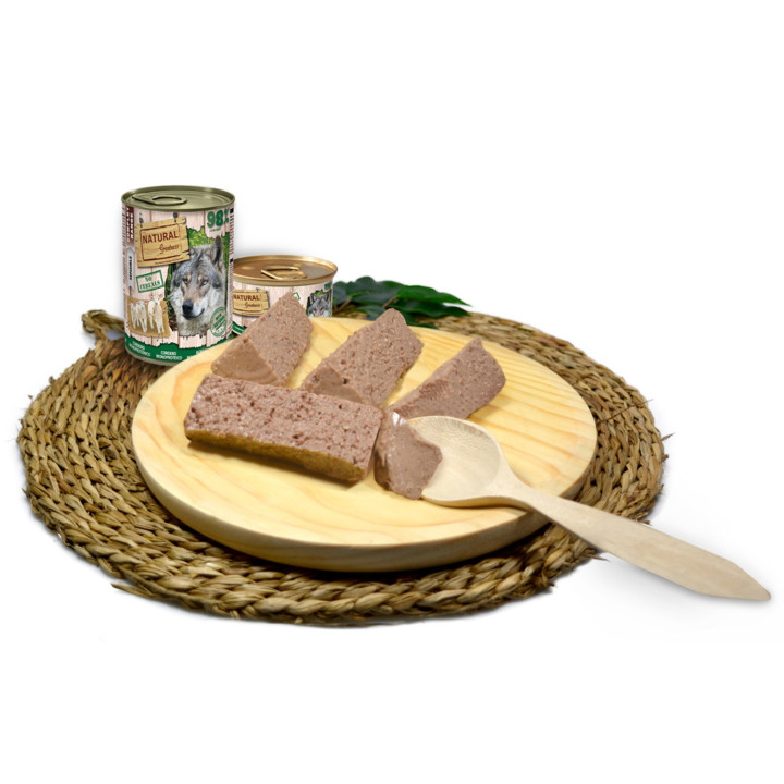 utiliza como fuente de proteína, exclusivamente la carne de cordero
